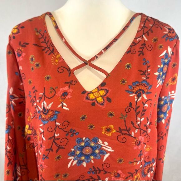 Lily White cross front burnt orange floral top size large - Picture 2 of 6